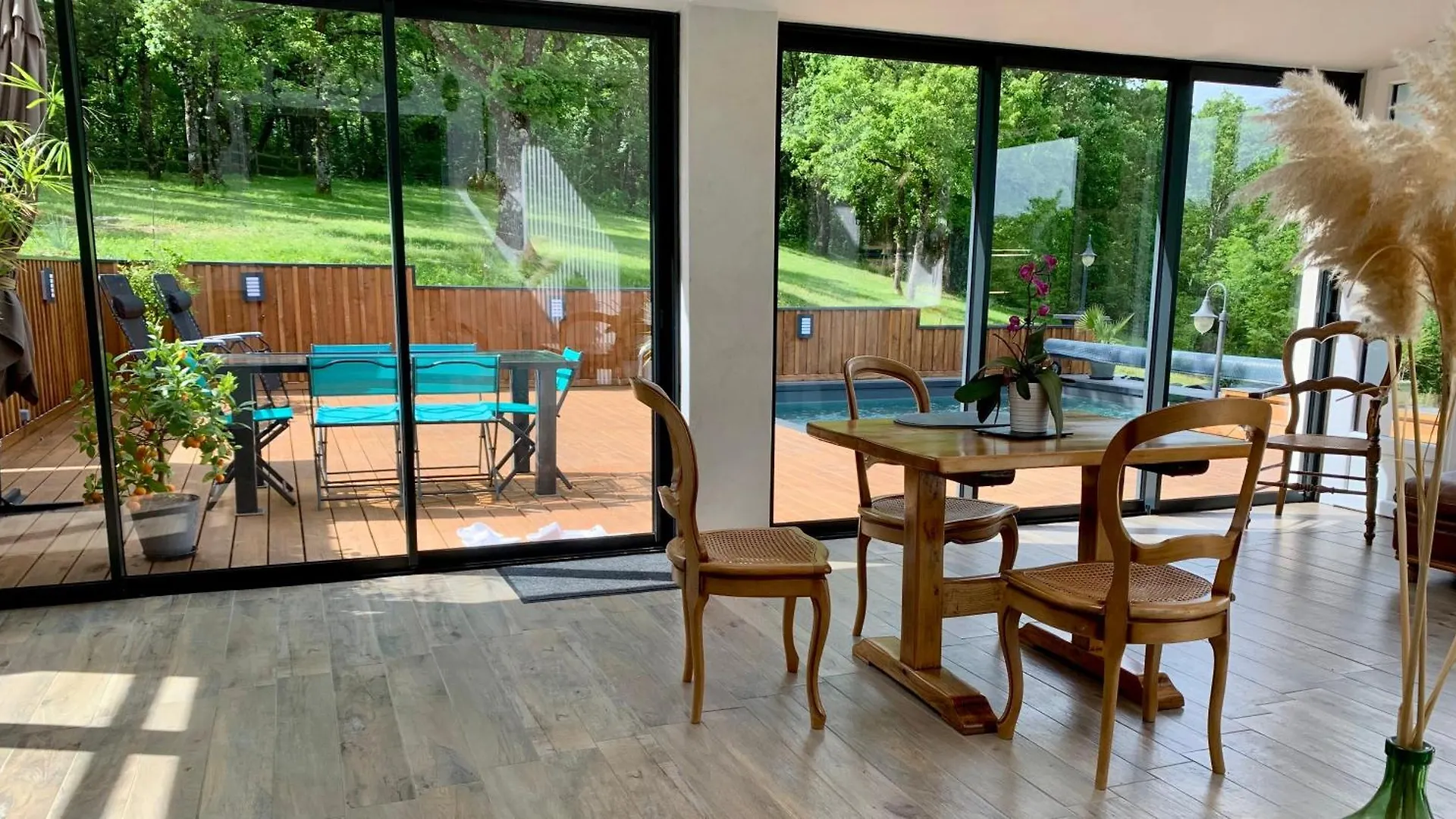 Casa de Férias Maison De Campagne Au Calme Avec Piscine Labruguière